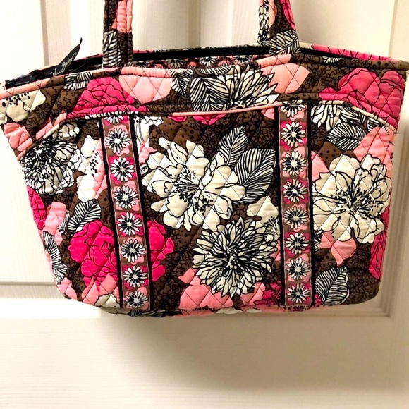 Vera Bradley Handbags - Vera Bradley Tote